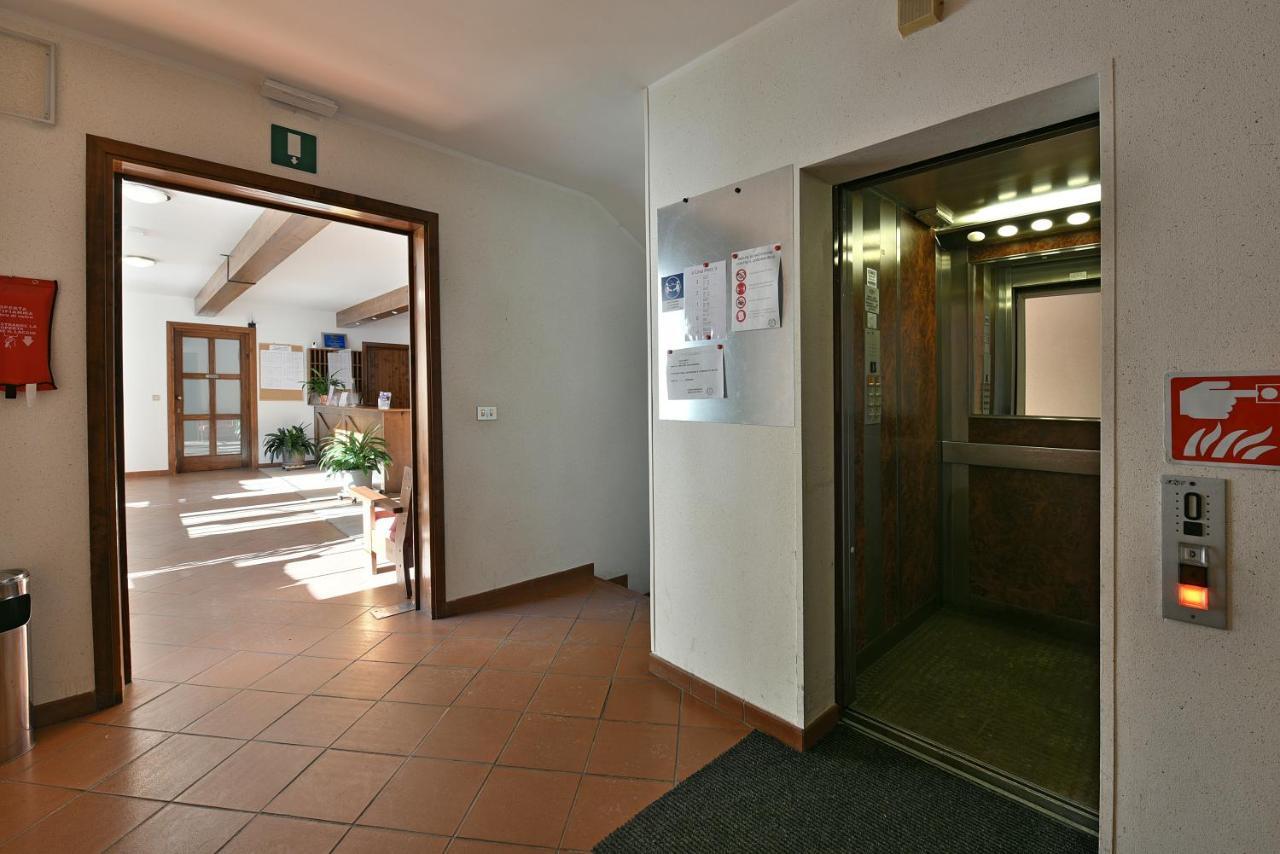 Residence Casa Metz Santa Cristina Val Gardena Eksteriør billede